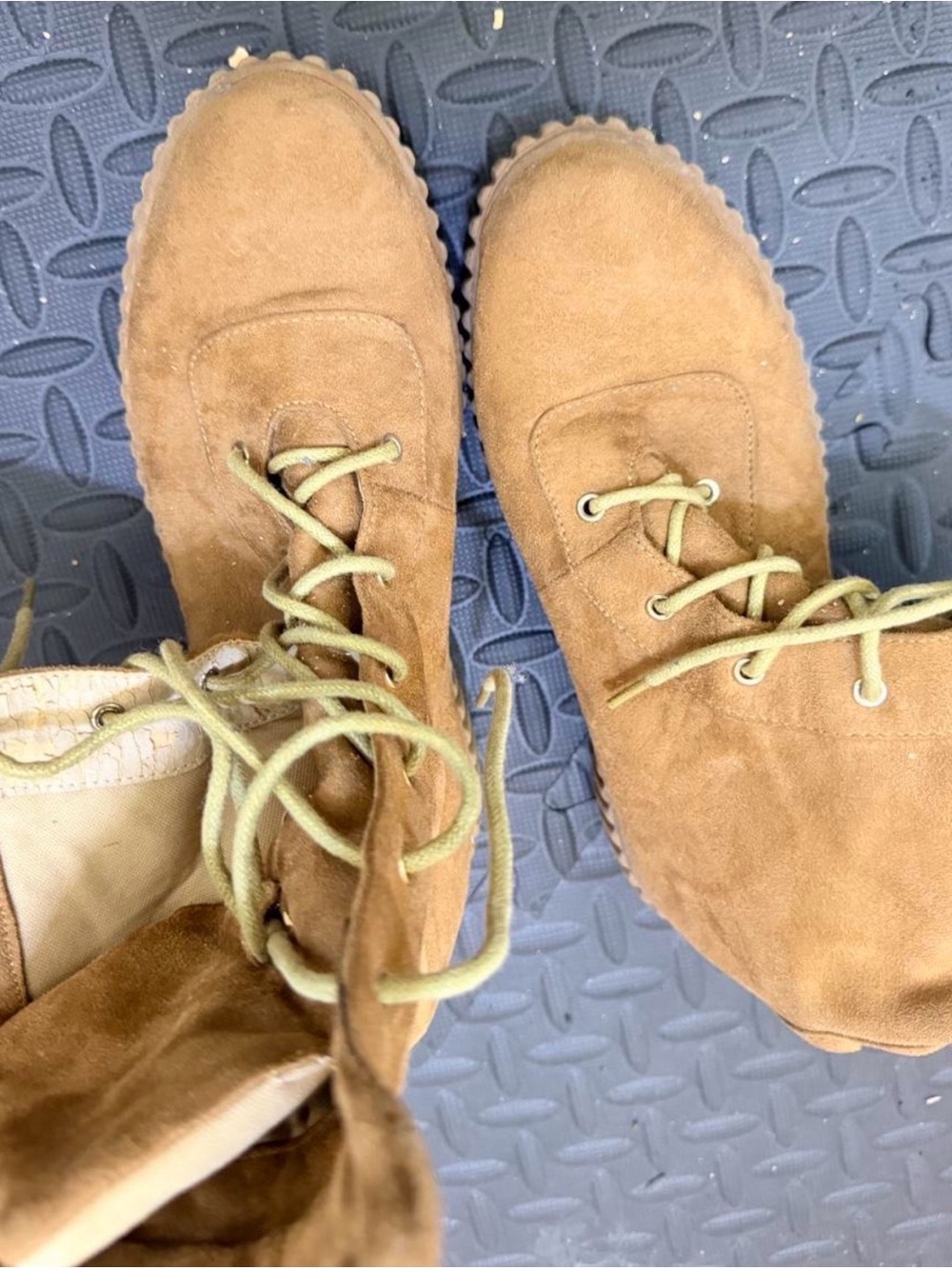 Women's Lace-Up Suede Boots in Wheat Brown